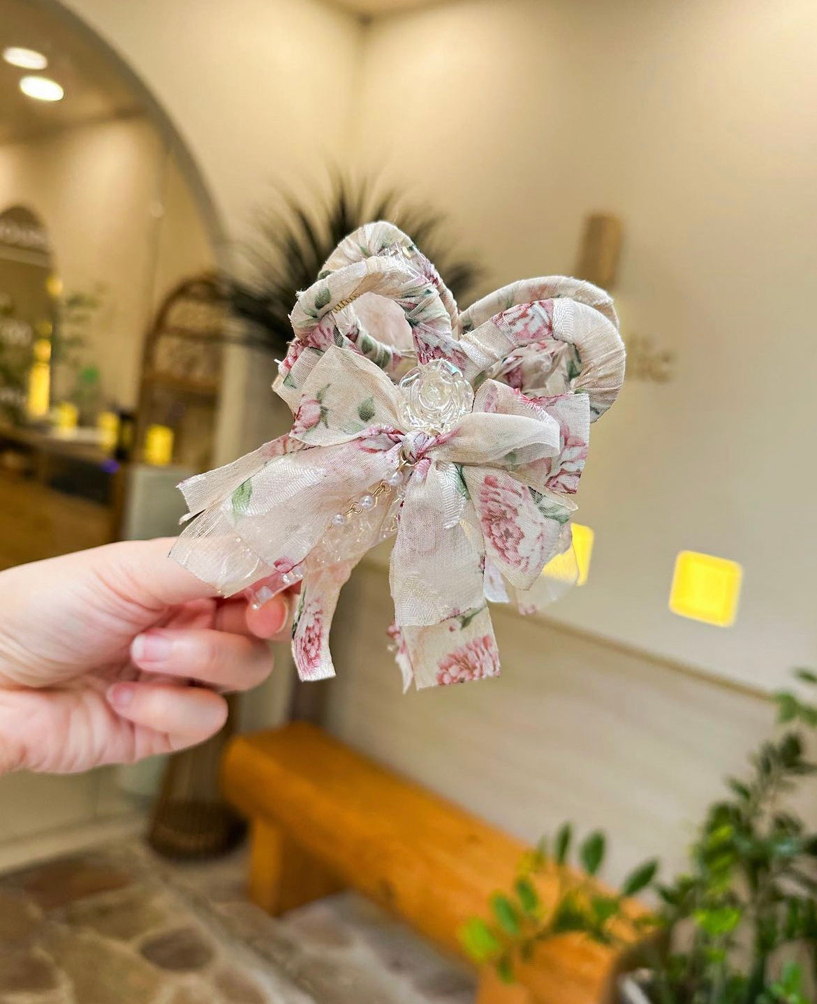🌹蝴蝶結形玫瑰花吊鏈大爪夾