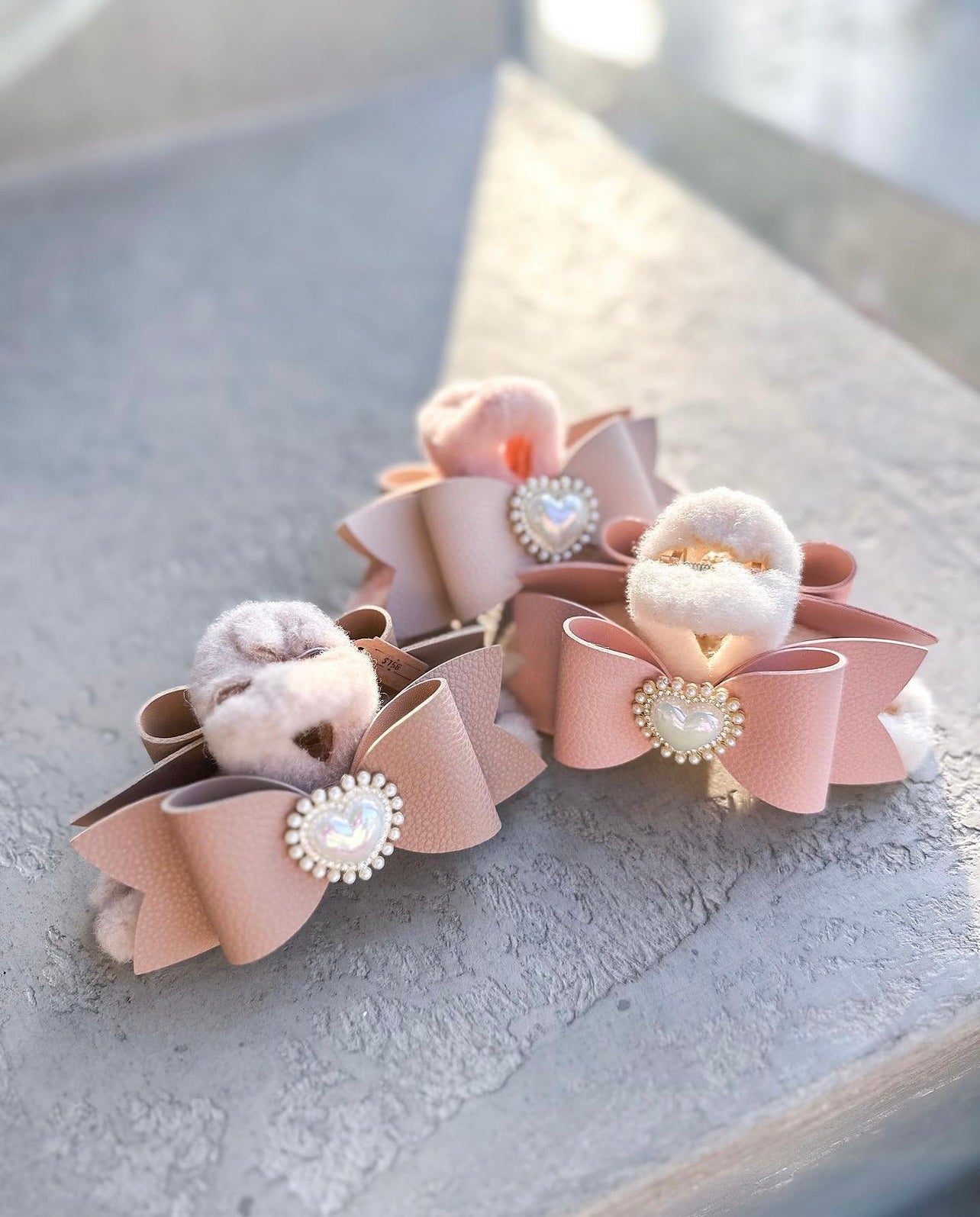 🎀羊羔毛皮質蝴蝶結鯊魚夾