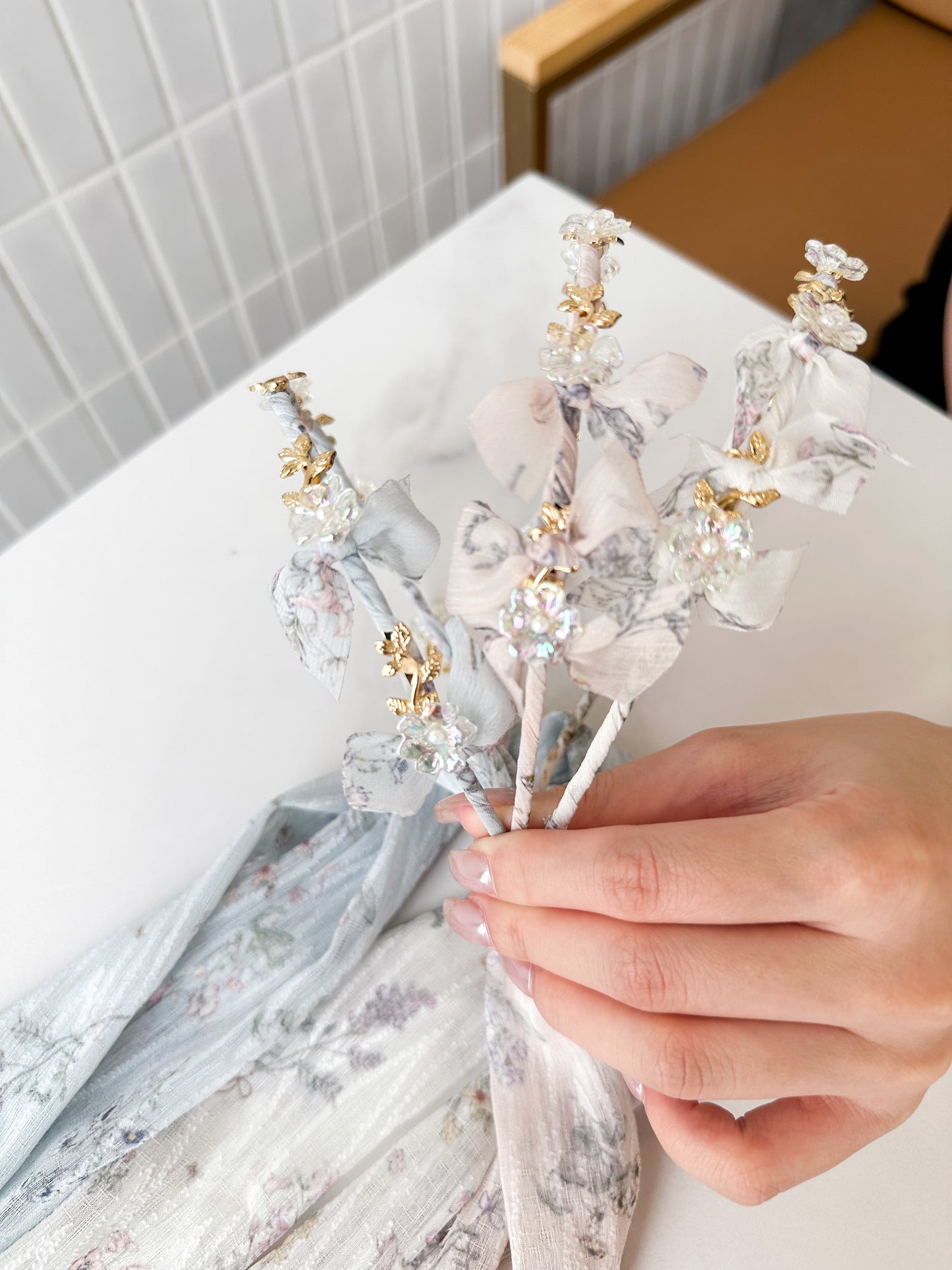 💐淡粉色小碎花絲帶頭箍
