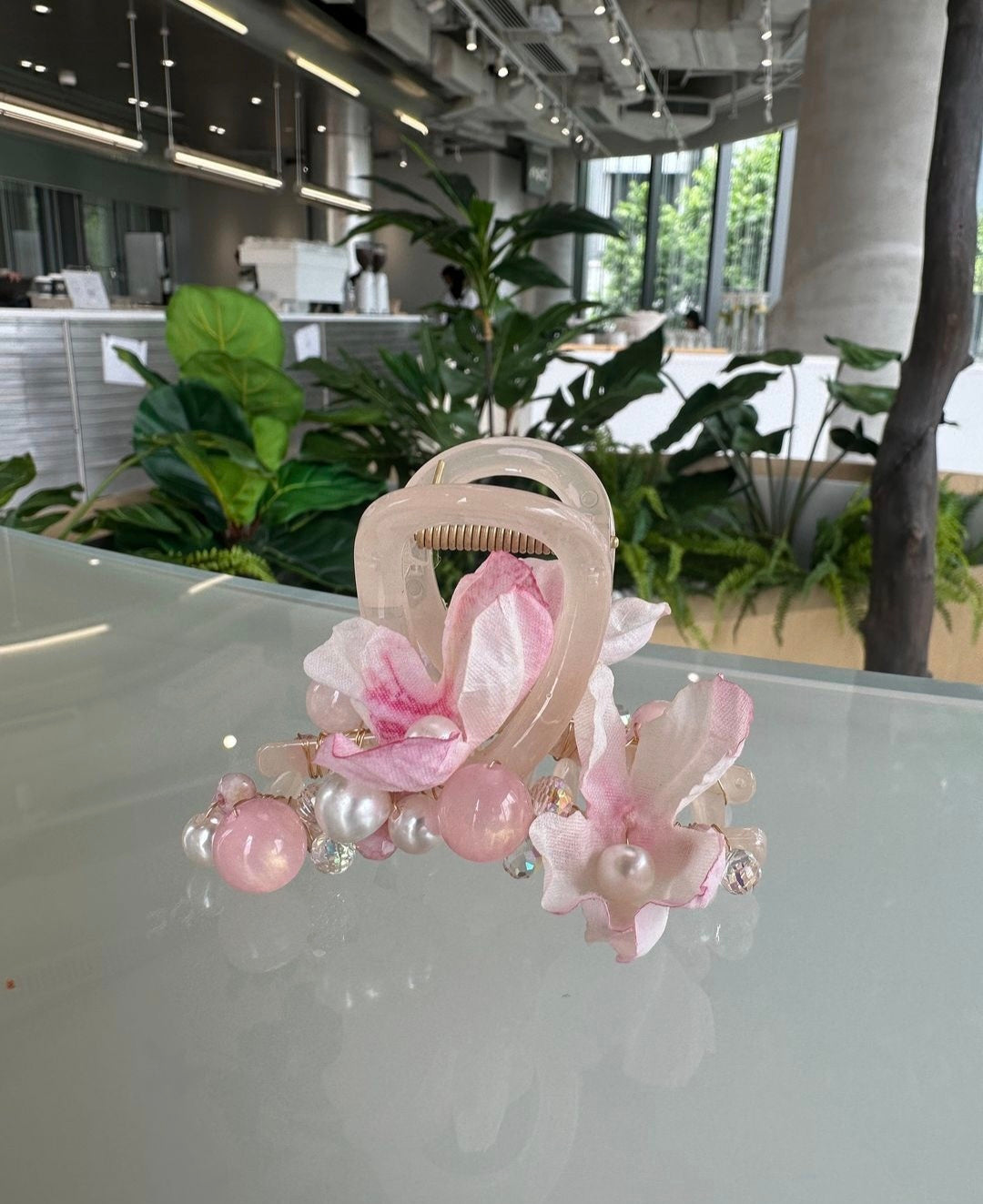 仿乾花粉紅珠珠鯊魚夾